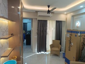 Room in 3 BHK Builder Floor at Signature Global City, Sector 37d – for Rent