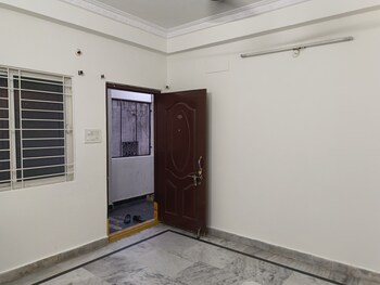 Moti Kalyan Apartments