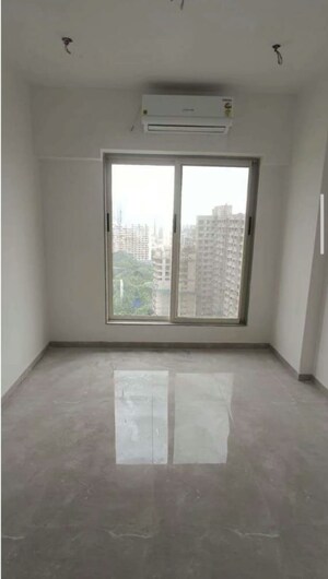 Room in 2 BHK Apartment at Marathon Monte South, Byculla West – for Rent