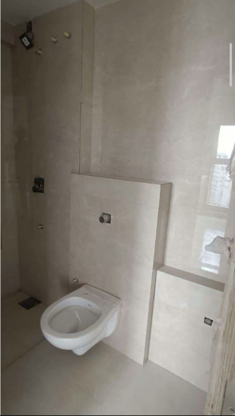 Bathroom, marathon-monte-south 2 Bedroom 941 Sq.Ft. Apartment In Byculla West Mumbai 10795784