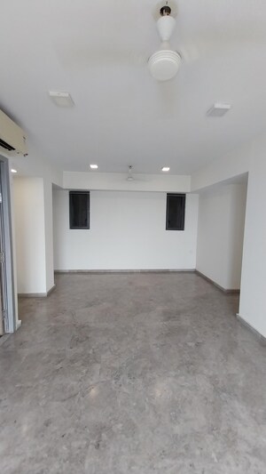 Room in 2 BHK Apartment at Lodha New Cuffe Parade, Wadala – for Rent