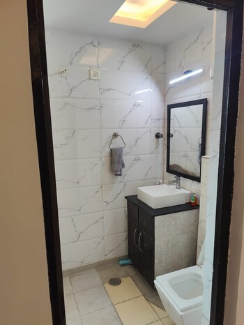 3 BHK Flat for Rent in Sector 19 Dwarka, Delhi