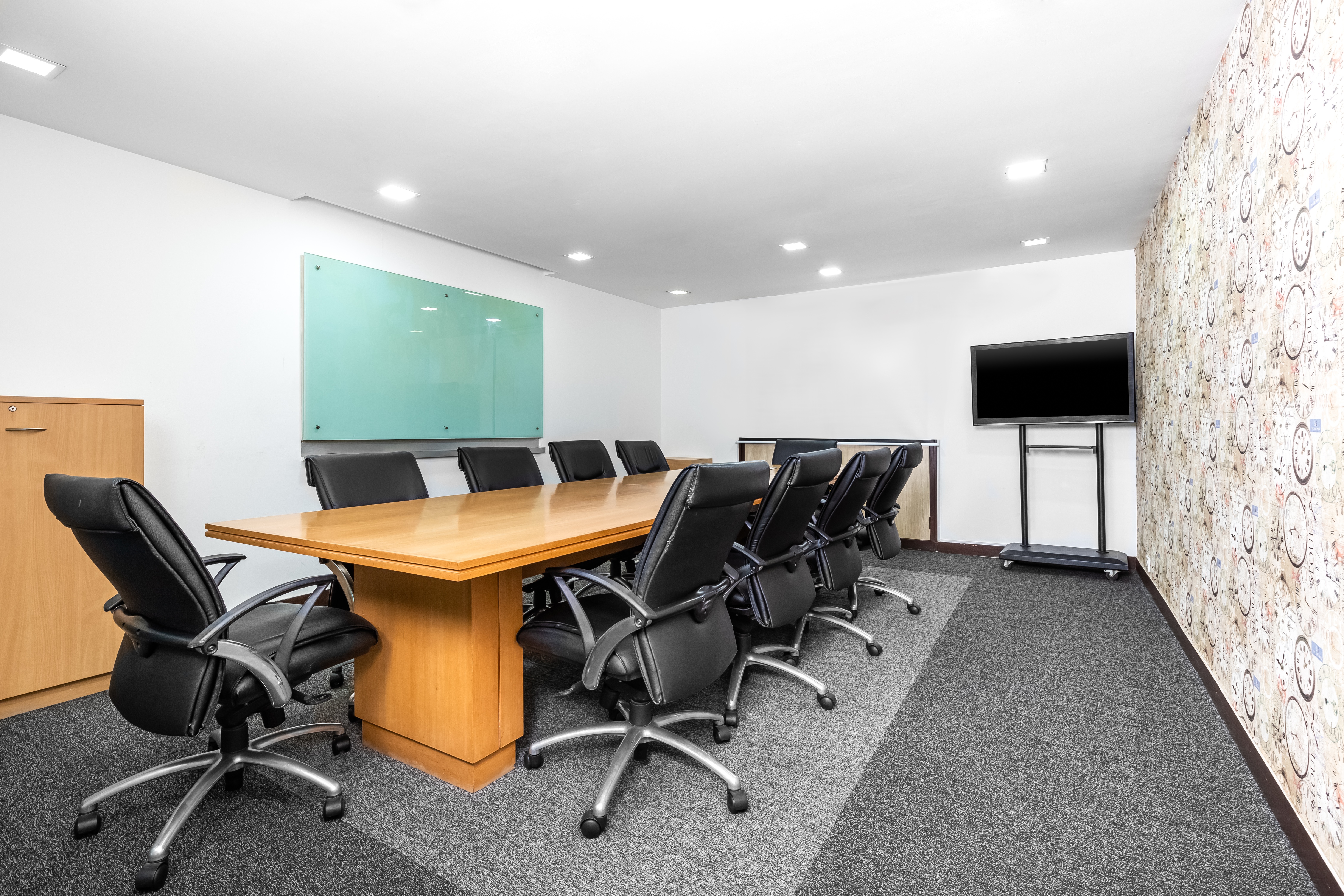 Office Space For Rent in Rectangle 