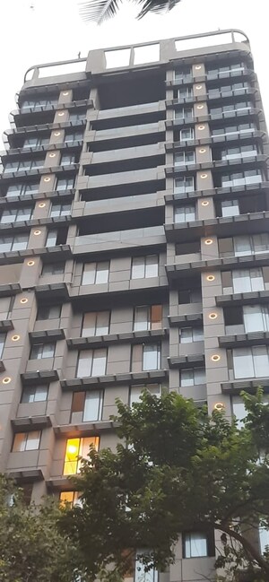  3 BHK Apartment at Khar West – for Rent