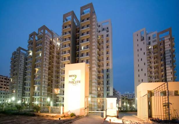 3 BHK + Servant Room,Study Room 2075 Sq.Ft. Apartment in Bestech Park View City 1