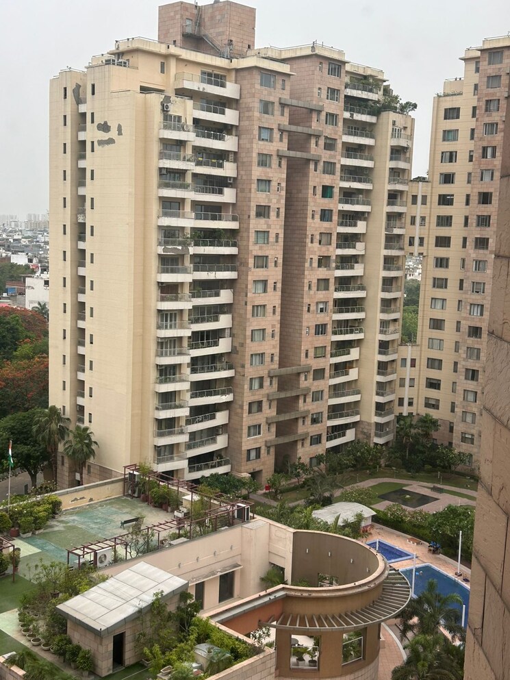 Other, unitech-palms 3.5 Bedroom 1650 Sq.Ft. Apartment In South City 1 Gurgaon 9046818
