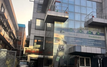 Shop at DLF City Court, Sector 24 – for Sale