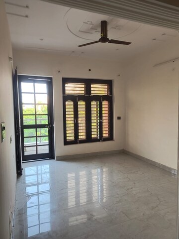 3 BHK Apartment at Gomti Nagar – for Sale
