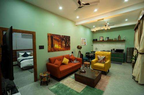 3 Bedroom 1800 Sq.Ft. Builder Floor in Sector 63a Gurgaon