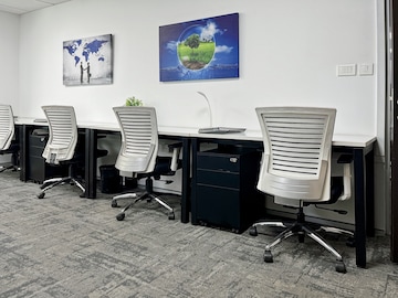 Team Area in  Office Space at Unitech Cyber Park, Sector 39 – for Rent