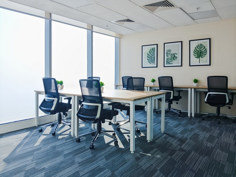 Team Area, sector 18 Commercial Office Space 646 Sq.Ft. In Sector 18 Noida 9540945