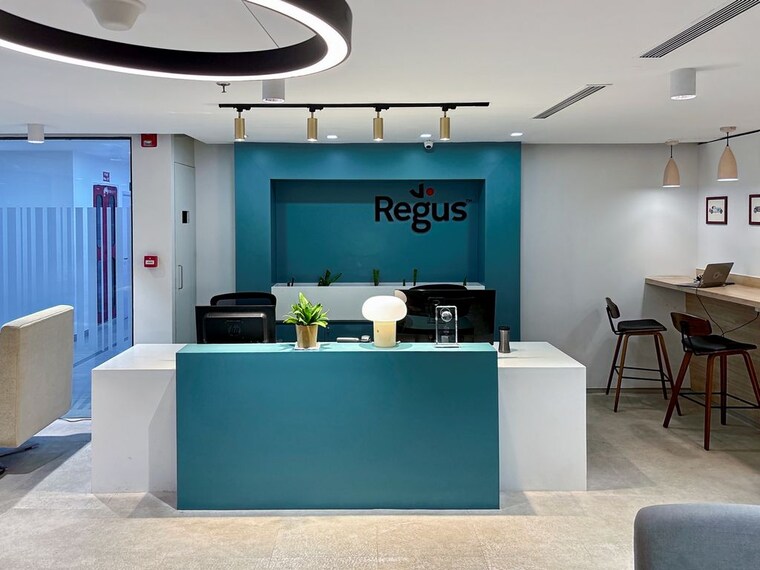 Team Area, green-boulevard Commercial Office Space 646 Sq.Ft. In Sector 62 Noida 9539947