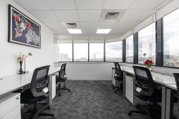  Office Space For Rent in Dadar West