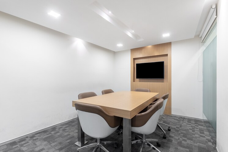 Team Area, vijay nagar Commercial Office Space 1186 Sq.Ft. In Vijay Nagar Indore 9540003