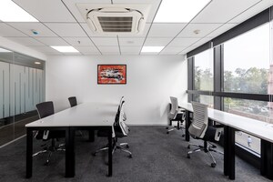  Office Space For Rent in Sg Highway