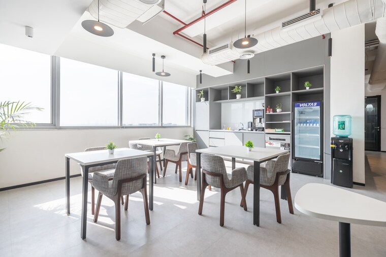 Gym, the-address Commercial Office Space 538 Sq.Ft. In Chattarpur Delhi 9540276