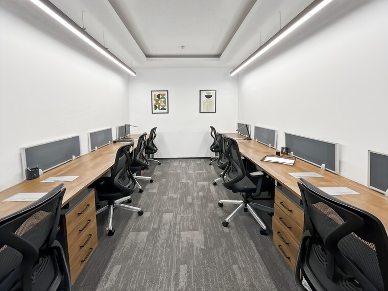 Terrace, sector 14 Commercial Office Space 646 Sq.Ft. In Sector 14 Gurgaon 9540668