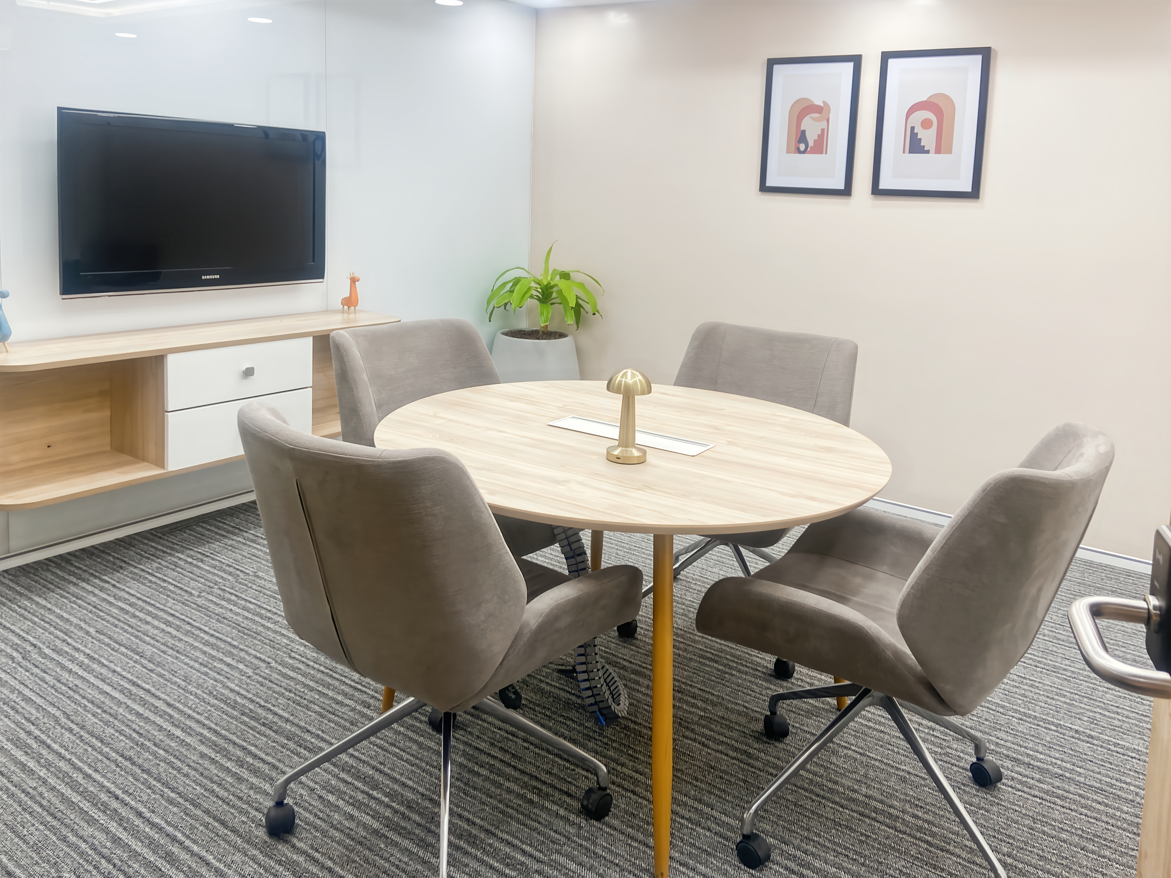 Office Space For Rent in Langford Town