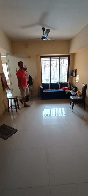 Room in  Apartment at Koregaon Park – for Sale