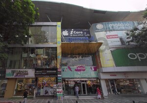  Shop For Sale in Vile Parle East