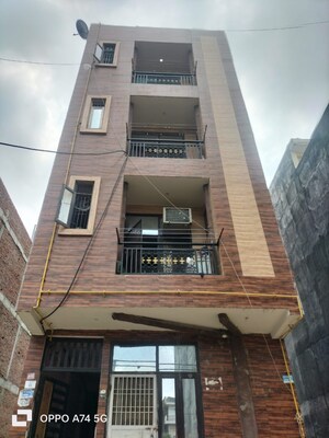  Apartment For Sale in Loni