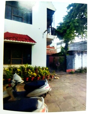  Independent House For Sale in Jangal Kauria