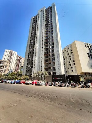  Apartment For Sale in Mira Road
