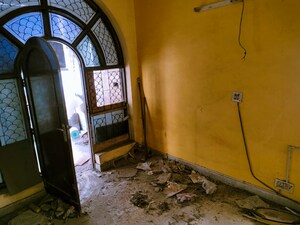 Room in  Builder Floor at Pitampura – for Sale