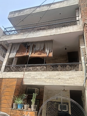  Builder Floor – Exterior View View at Pitampura - for Sale