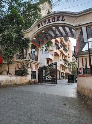  Apartment For Sale in Ghorpadi