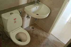 Bathroom in 3 BHK Apartment at Eldeco Live By The Greens, Sector 150 – for Rent