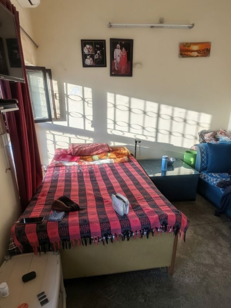 Bedroom, dalanwala 2 Bedroom 100 Sq.Yd. Builder Floor In Dalanwala Dehradun 9469852