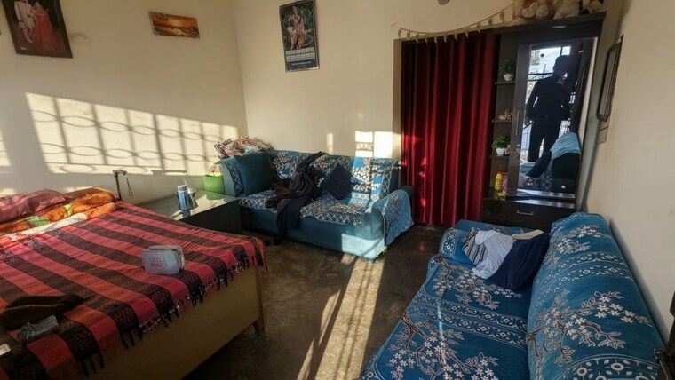 Living Room, dalanwala 2 Bedroom 100 Sq.Yd. Builder Floor In Dalanwala Dehradun 9469852