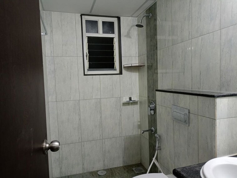 Bathroom, kolte-patil-life-republic-oro-avenue 2 Bedroom 578 Sq.Ft. Apartment In Hinjewadi Pune 9682136
