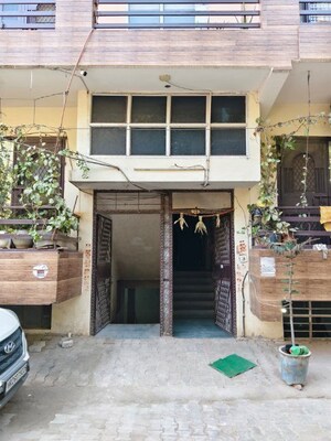  Warehouse For Rent in Uday Arden 45, Sector 45