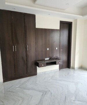 Bedroom in 3 BHK Builder Floor at Sector 99 – for Sale