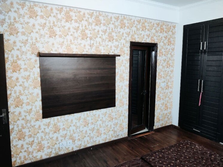 Bedroom, amrapali-sapphire 3.5 Bedroom 1850 Sq.Ft. Apartment In Sector 45 Noida 9682462