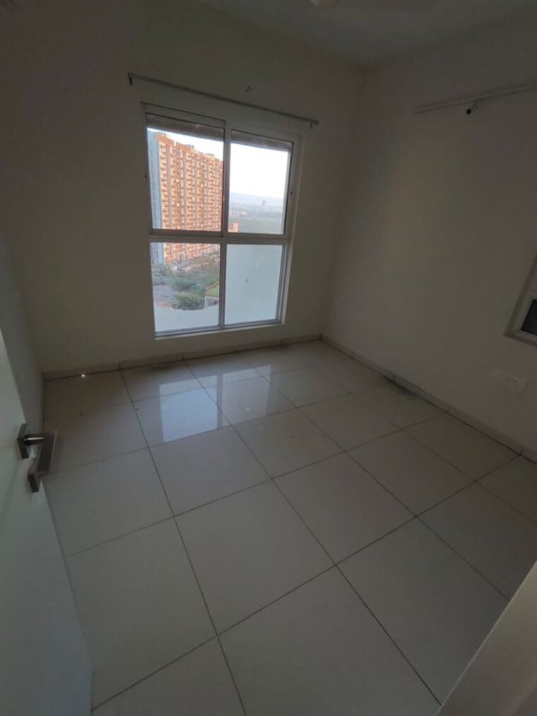 Room, kharadi 3 Bedroom 1300 Sq.Ft. Apartment In Kharadi Pune 9682482