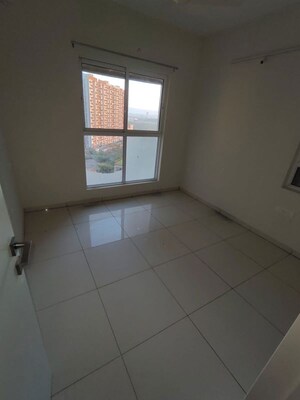 Room in 3 BHK Apartment at Kharadi – for Rent