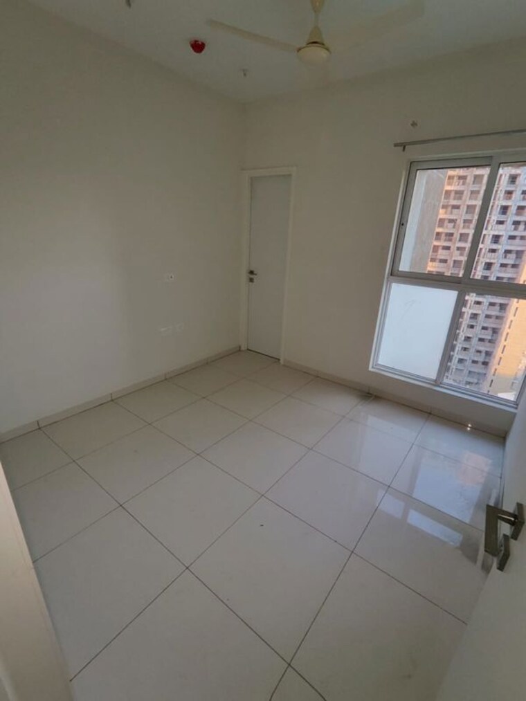 Room, kharadi 3 Bedroom 1300 Sq.Ft. Apartment In Kharadi Pune 9682482