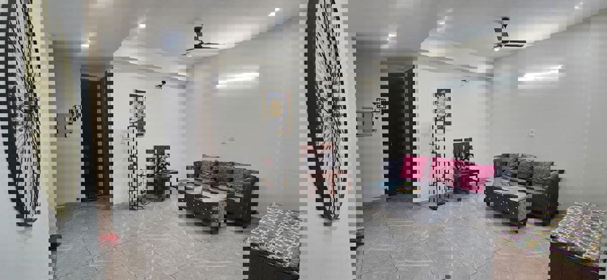 4 BHK + Pooja Room 2300 Sq.Ft. Apartment in GHB Splande