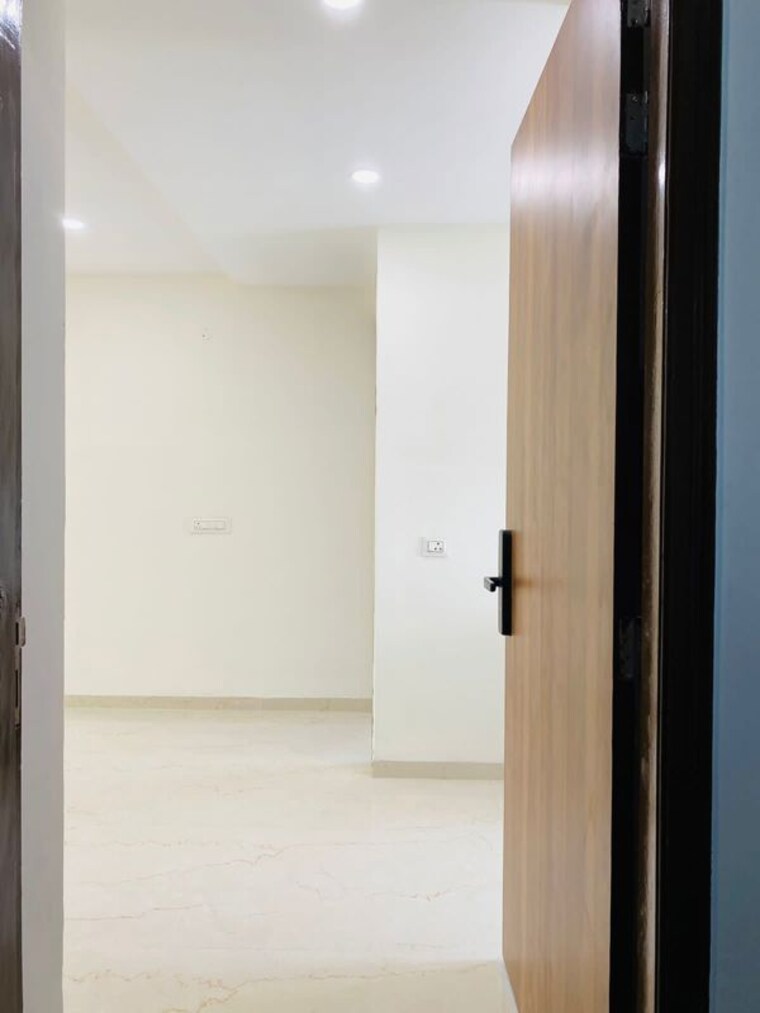 Room, ghb-splande 4 Bedroom 2300 Sq.Ft. Apartment In Patiala Road Zirakpur 9676838