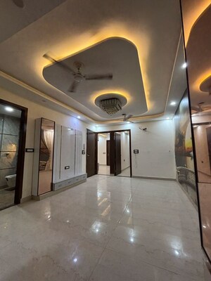 Building Lobby in 3 BHK Builder Floor at Dwarka Mor – for Rent