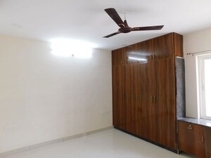 Room in 4 BHK Villa at Nallagandla – for Rent