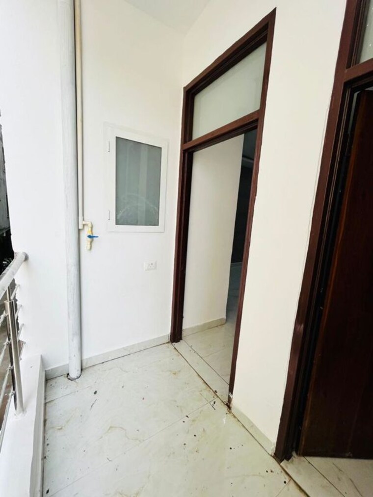 Balcony, vihaan-wisteria 3 Bedroom 1550 Sq.Ft. Apartment In Sector 1 Greater Noida Greater Noida 9683216