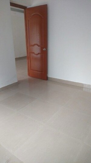 Room in 3 BHK Apartment at New Sumangal CHS, Chunabhatti – for Rent