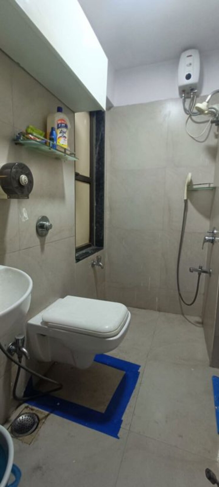 Bathroom, gokuldham-complex 1 Bedroom 450 Sq.Ft. Apartment In Goregaon East Mumbai 9664691