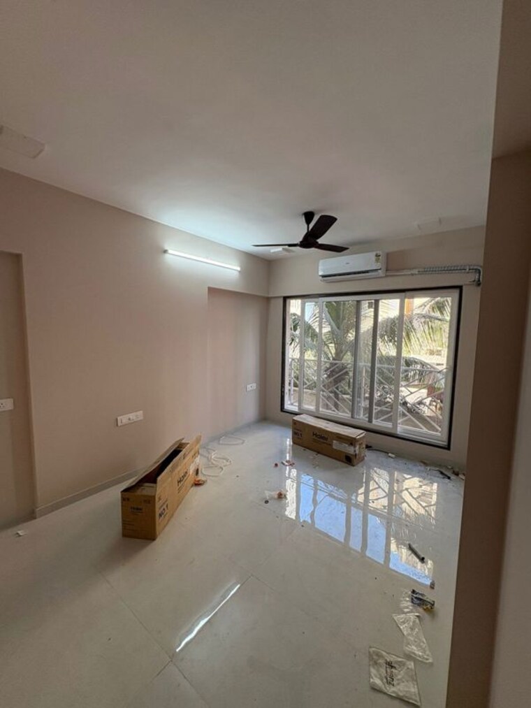 Room, khar west 2 Bedroom 700 Sq.Ft. Apartment In Khar West Mumbai 9684564