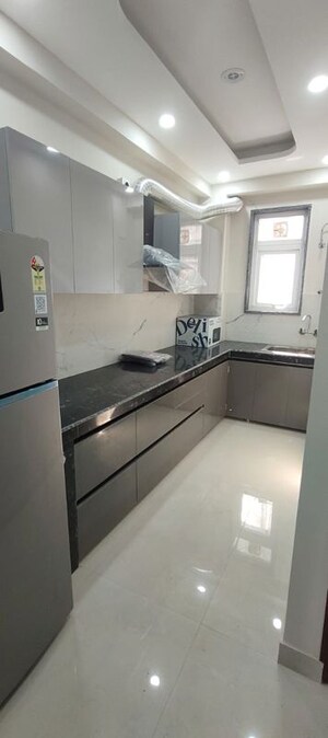 Kitchen in 2 BHK Builder Floor at Sector 40 – for Rent