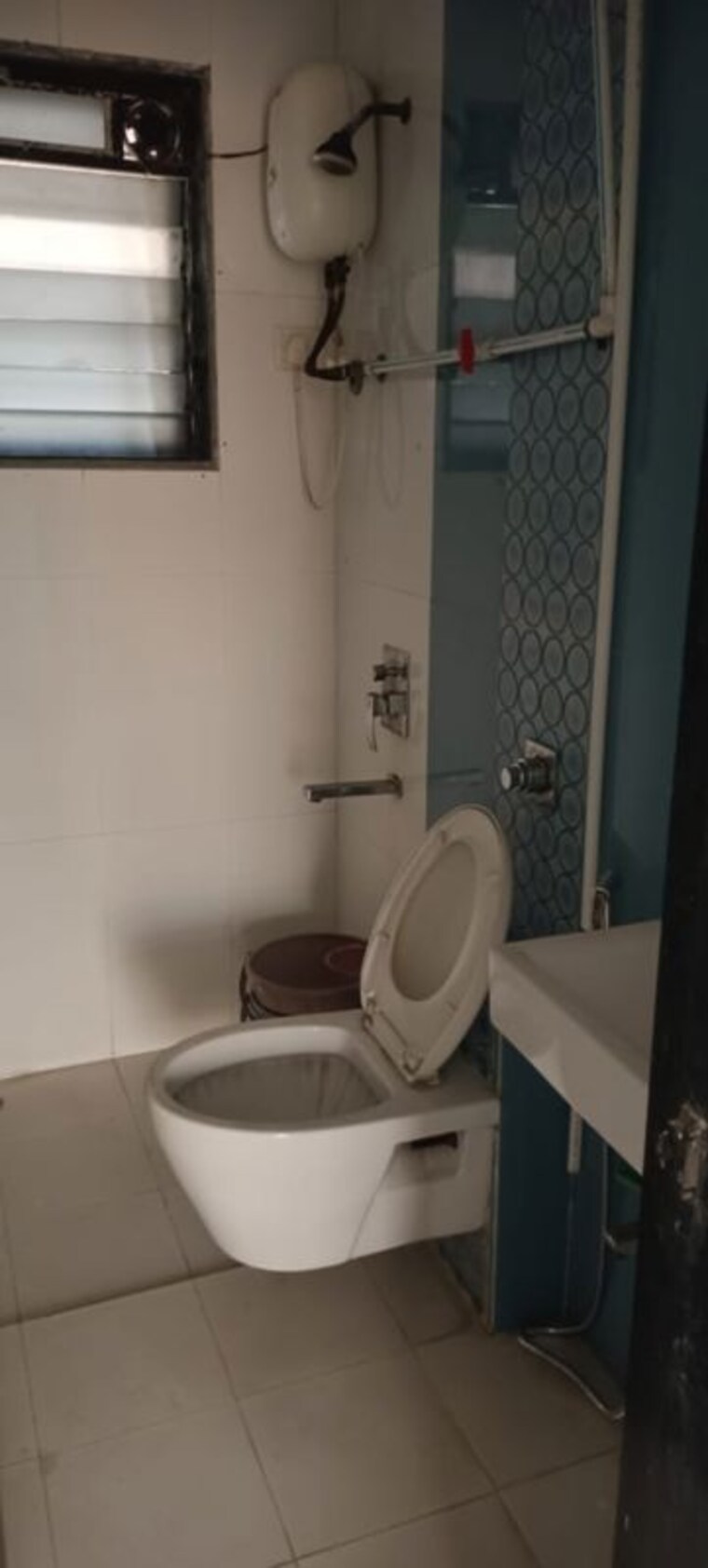 Bathroom, galaxy-nebula 3 Bedroom 1400 Sq.Ft. Apartment In Kharghar Navi Mumbai 9686074